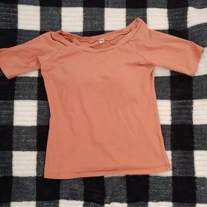 UNIQLO salmon shirt